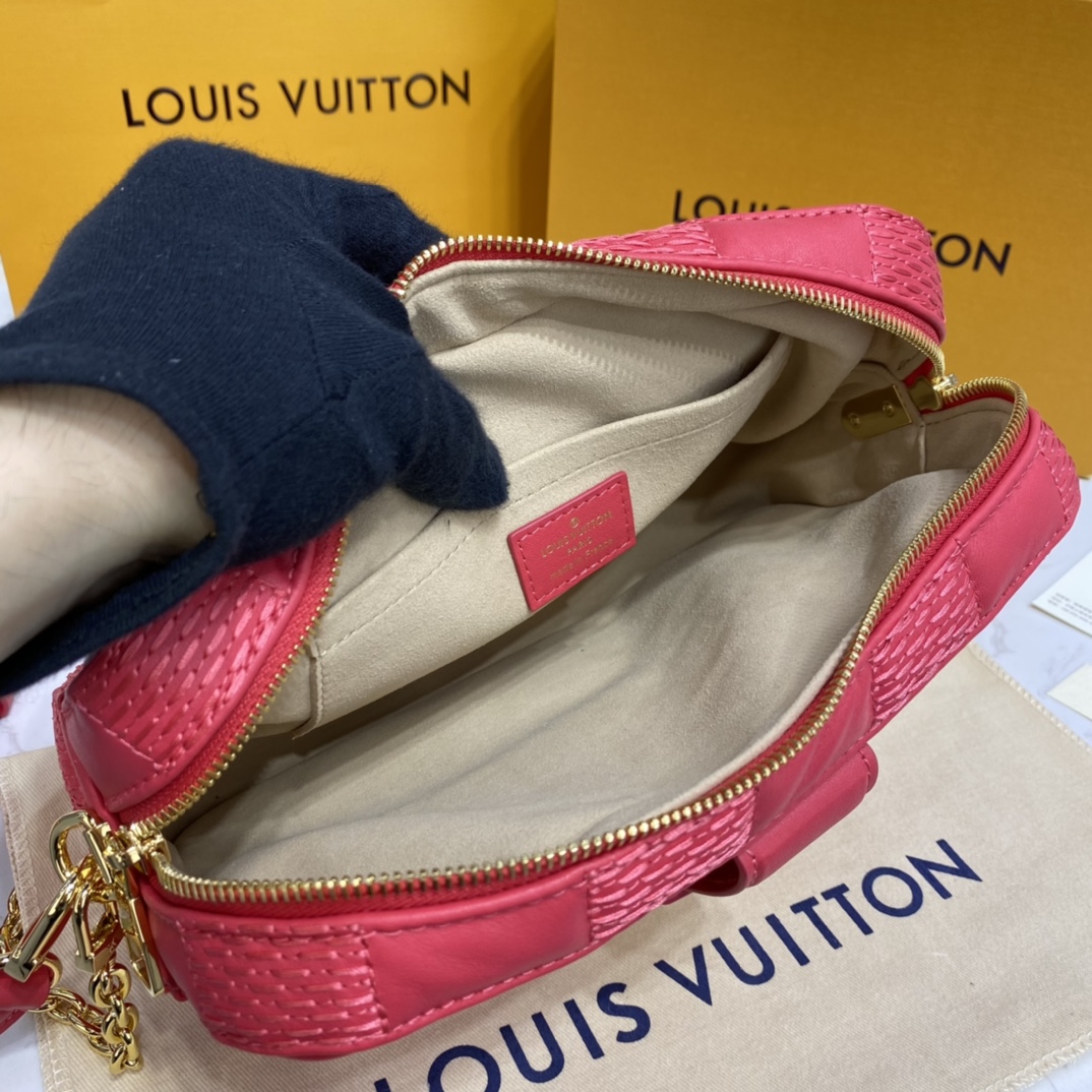 Louis Vuitton TROCA PM Handbag M59118 Pink